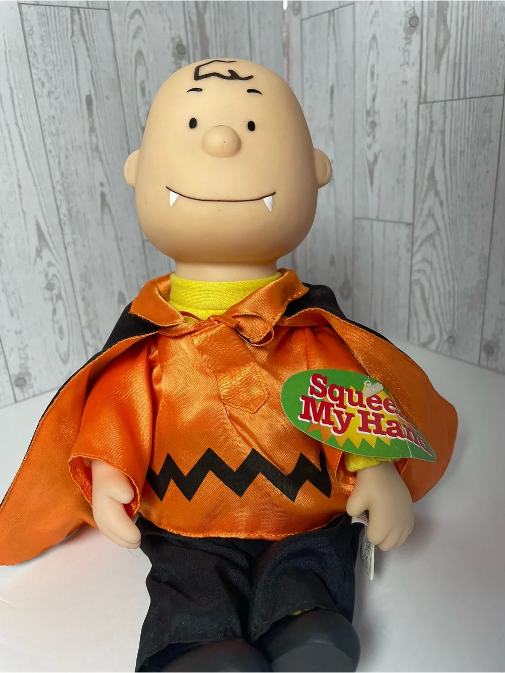 Charlie Brown Halloween Dracula Decor with Music Peanuts